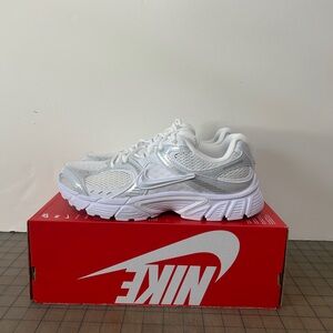 Nike V5 RNR ‘White Metallic Silver’ Womens
